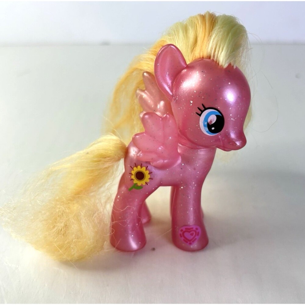 My Little Pony MLP G4 Meadow Flower Pearlized Explore Equestria Brushable